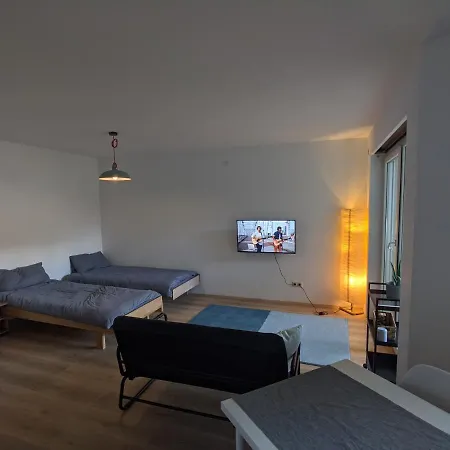 Ideales Messe Appartment 15min Fahrtweg Kirchheim unter Teck Extérieur photo